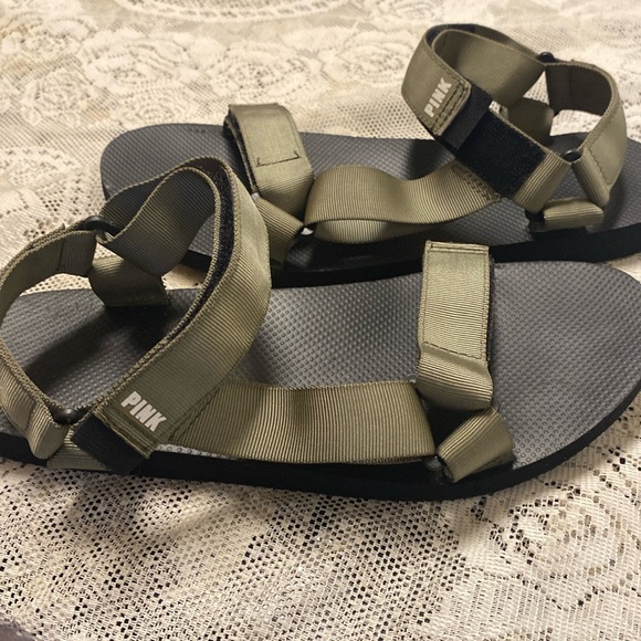 Victoria Secret Pink strap scandal.Size large 9/10 - Picture 1 of 5